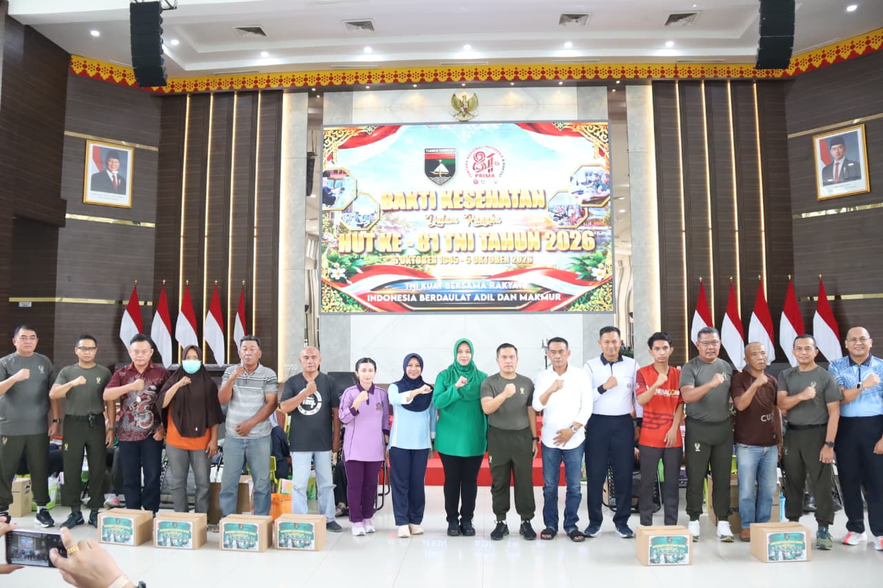 Peringati HUT Ke-81 TNI, Pangdam XIX/Tuanku Tambusai Tinjau Langsung Donor Darah dan Pengobatan Gratis
